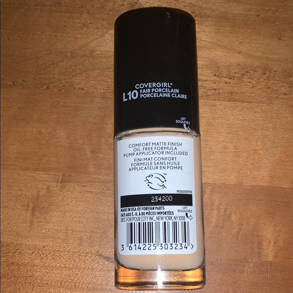 NEW Covergirl TruBlend Matte Made Foundation - L10 - Picture 3 of 3
